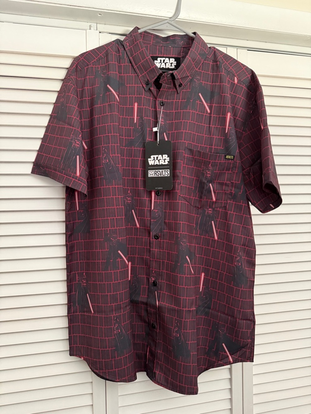 RSVLTS Star Wars Men's Short Sleeve Button-Down Shirt in Black and Red
